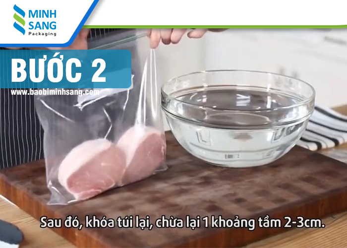 Cách hút chân không túi Zipper