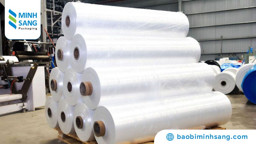 mang-nilong-pe-1 Cuộn nilon PE 1 thường có màu trắng và quấn xung quanh một ống lõi để tạo thành dạng cuộn