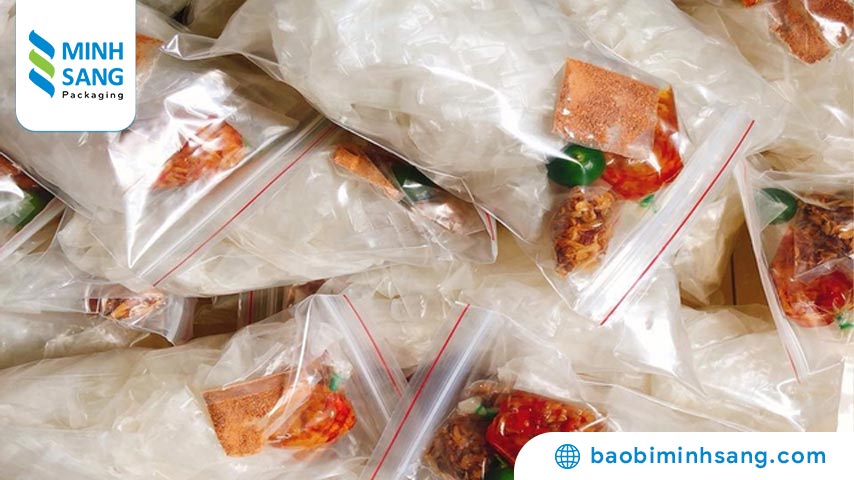 tui-zip-dung-banh-trang-1 Túi zip có thiết kế túi gọn nhẹ.
